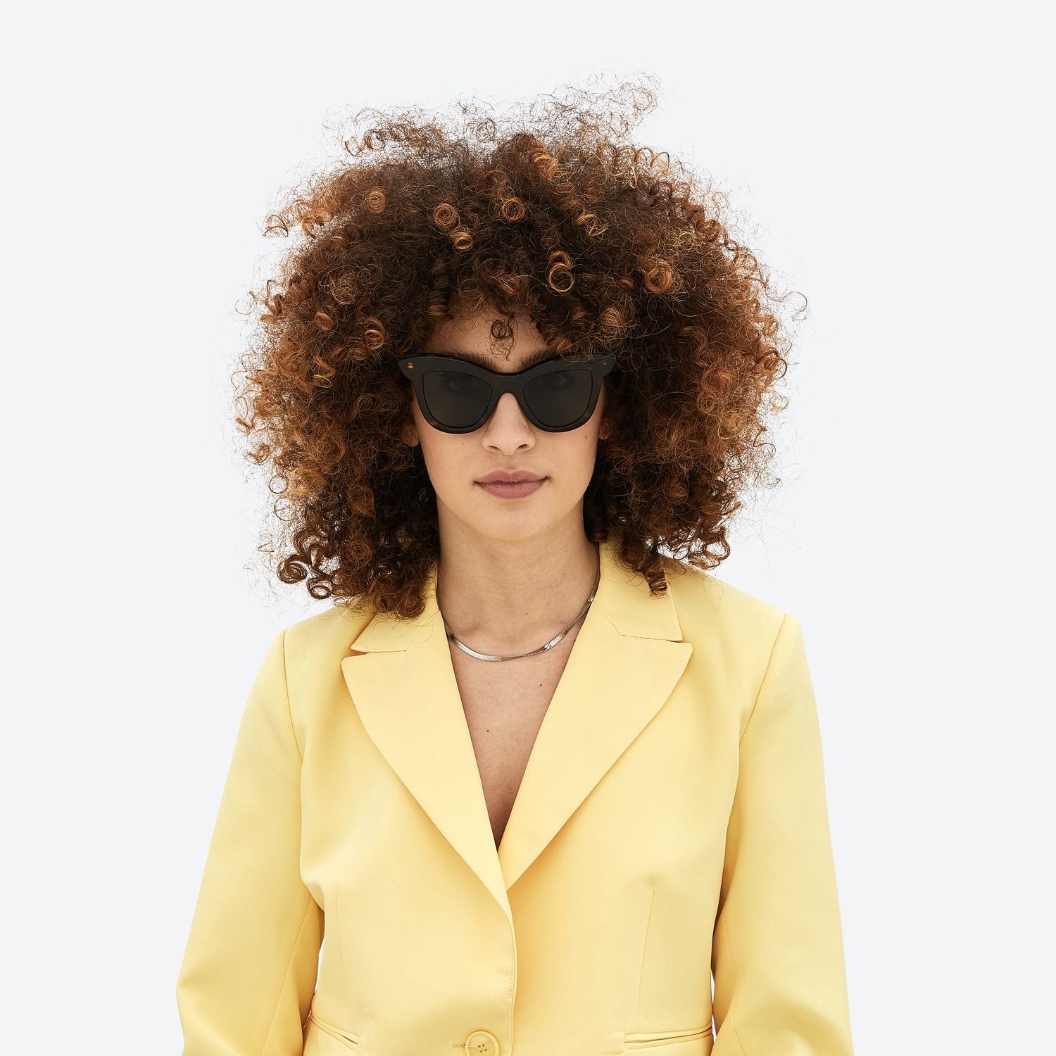 Monokol Studio Attitude MK233 C2Y occhiali da sole cat eye